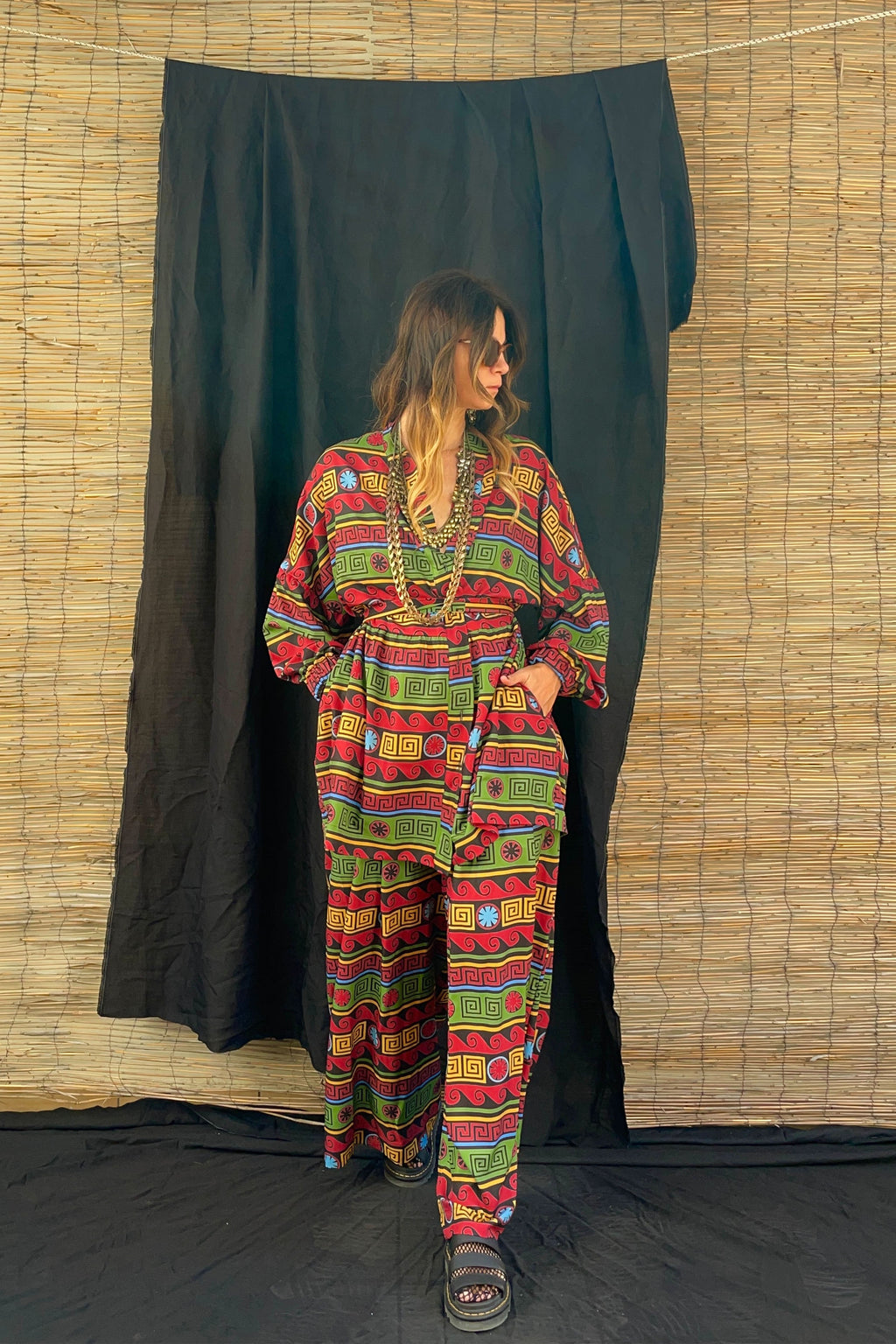 KION KIMONO (Motiva Black)