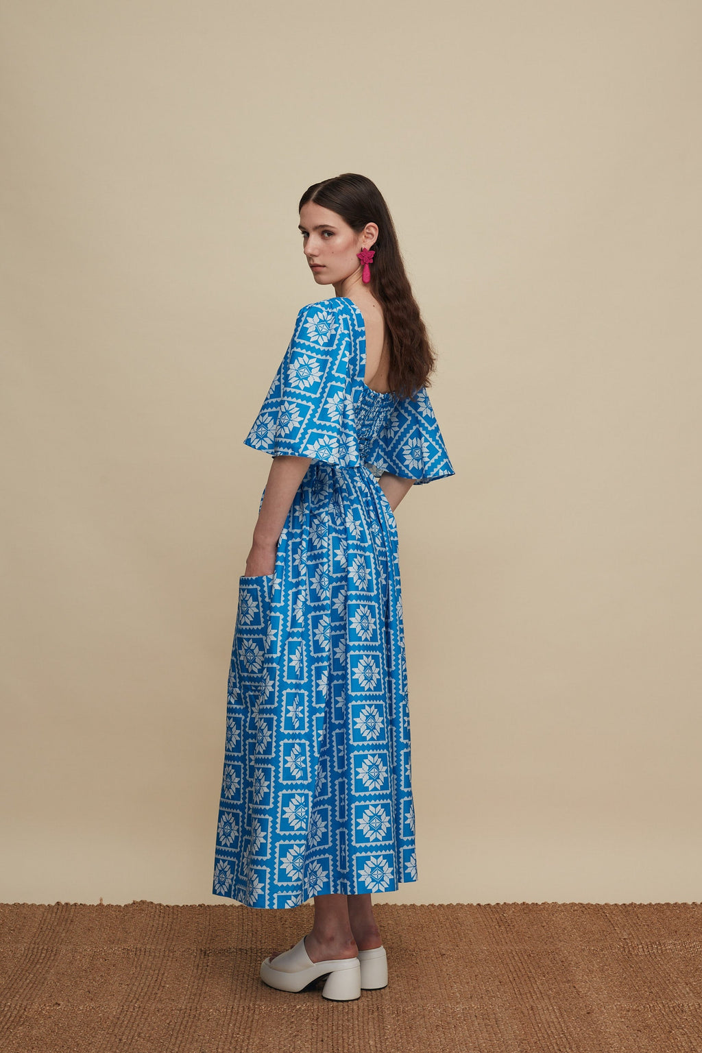 VATOLAKOS MAXI DRESS (VOURIA WHITE/BLUE PRINT)