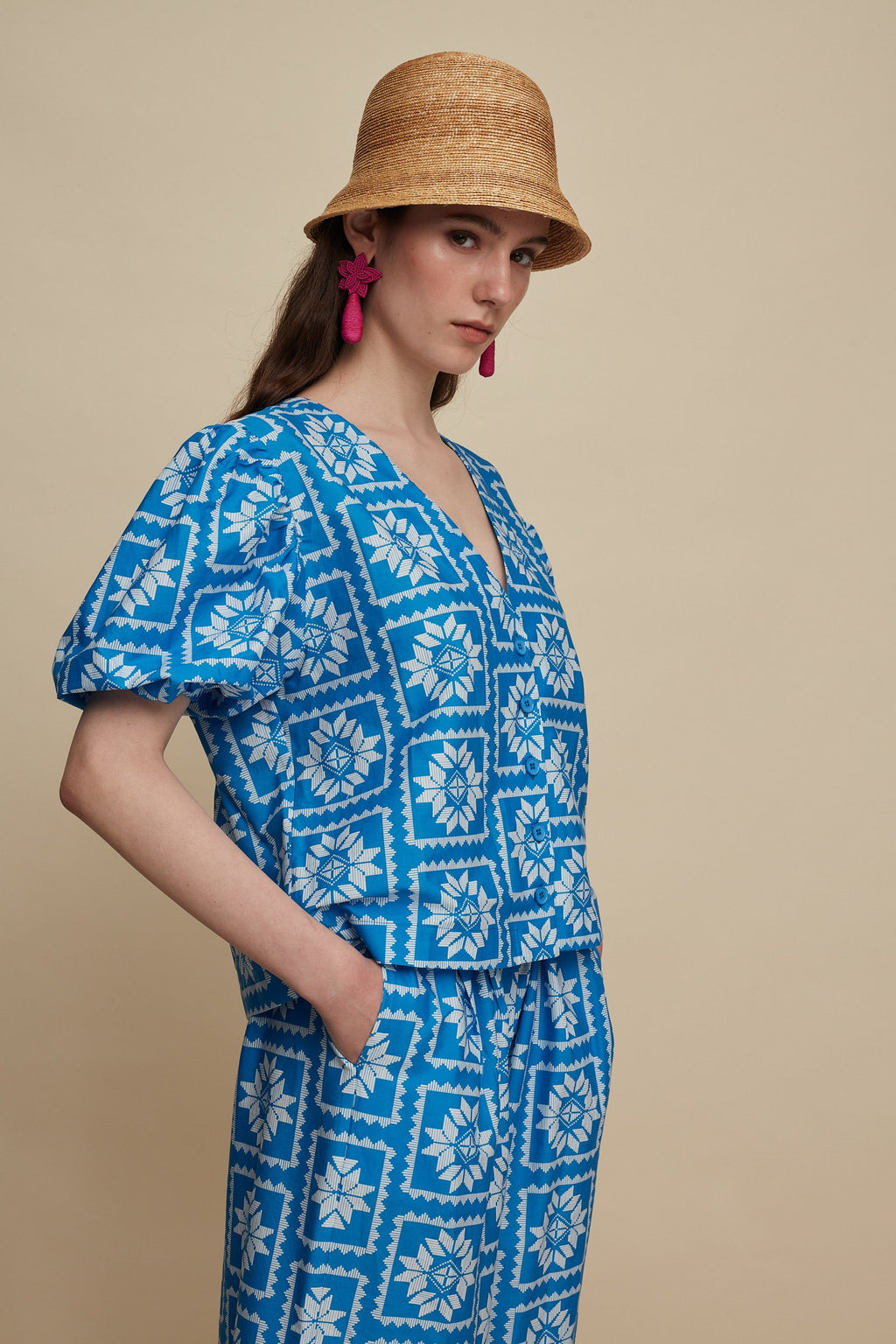 KASTELI SHIRT (VOURIA WHITE/BLUE PRINT)