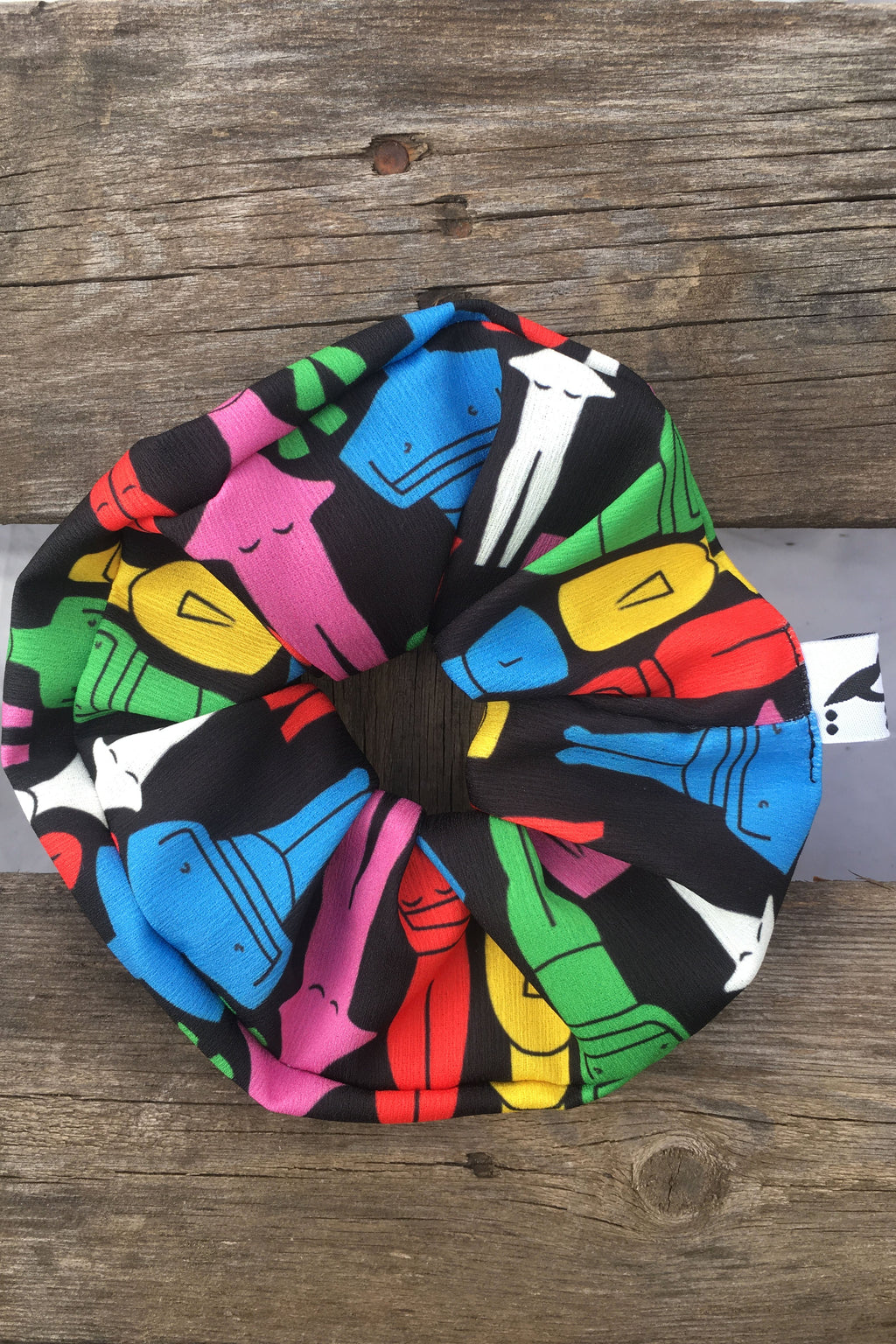 CYCLADIC FIGURES Scrunchie