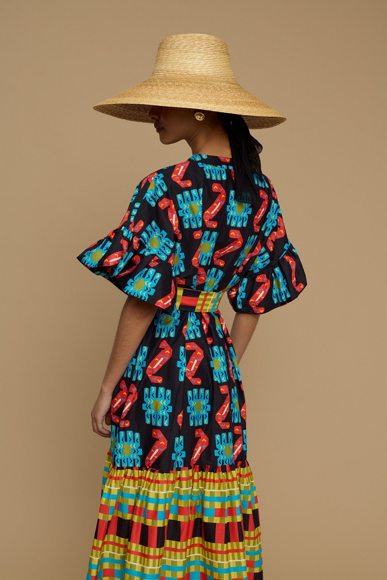MAXI DRESS NAXOS (NAXOS CUSHION MULTI BLACK PRINT)