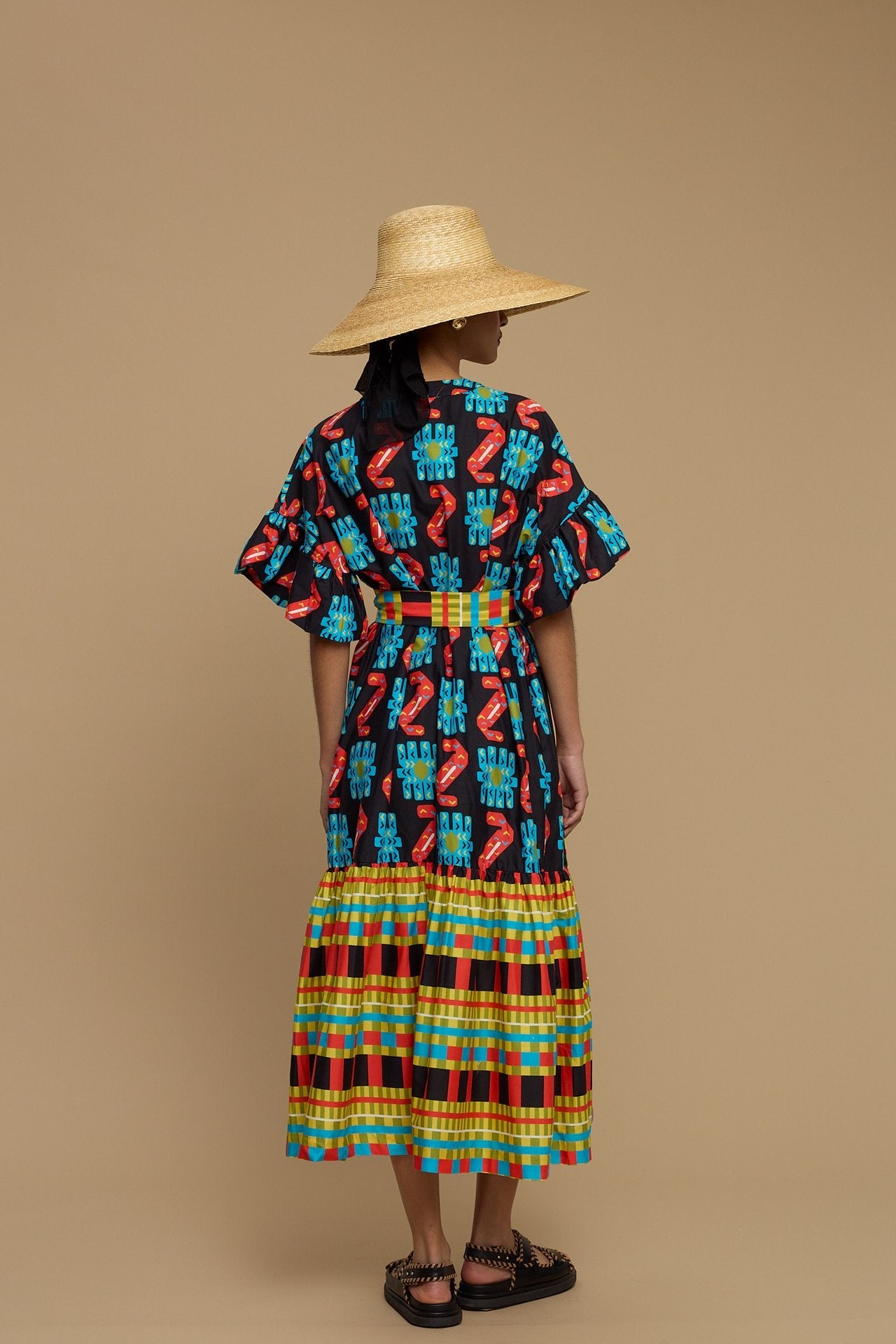 MAXI DRESS NAXOS (NAXOS CUSHION MULTI BLACK PRINT)