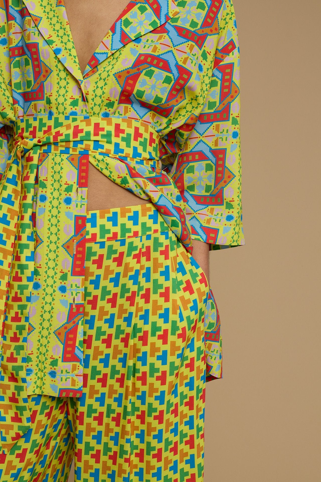 PANTS AMORGOS (AMORGOS RECTANGULAR YELLOW PRINT)