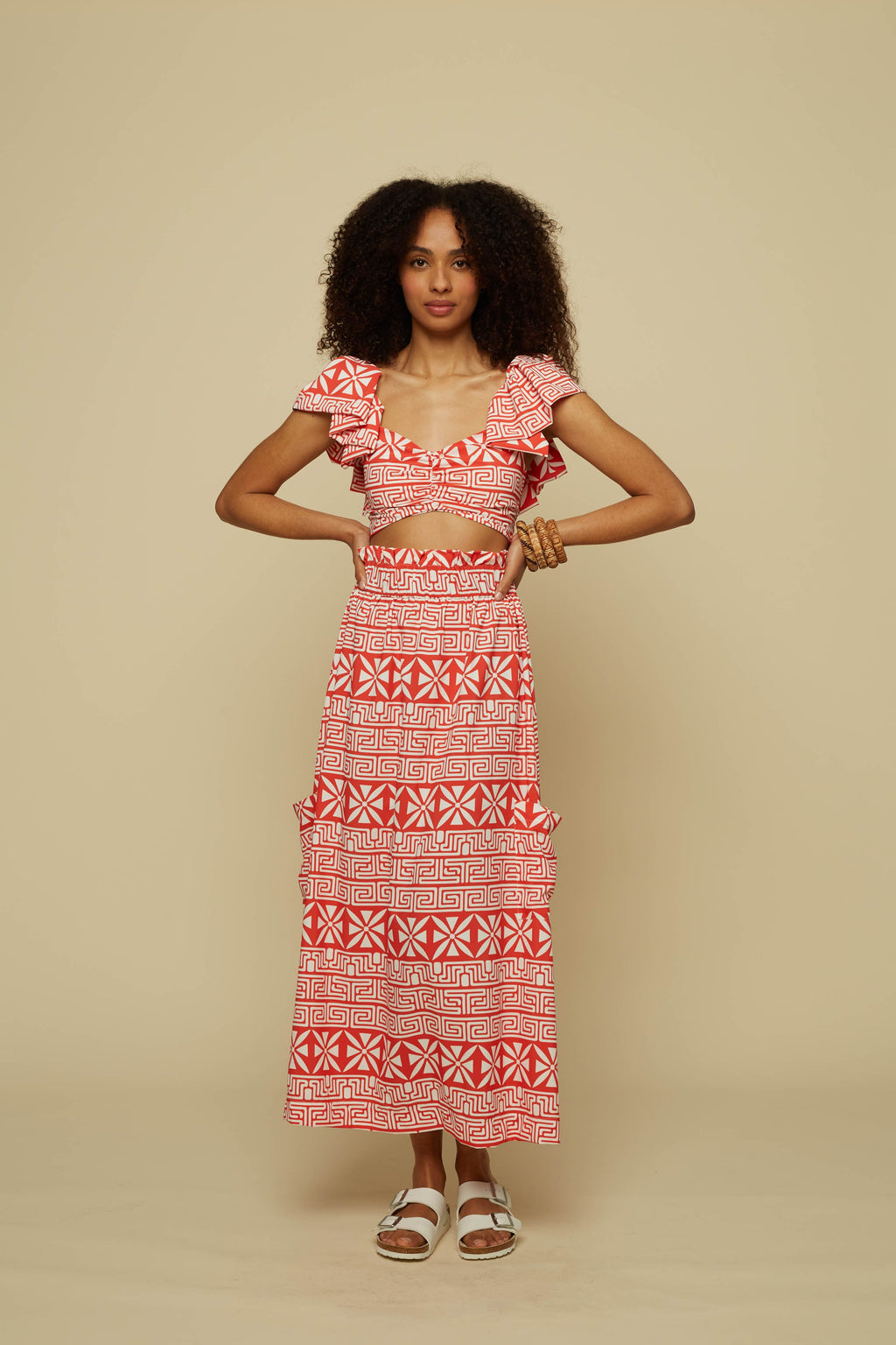 TECTON CROP TOP (RED LABYRINTH&FLOWERS)