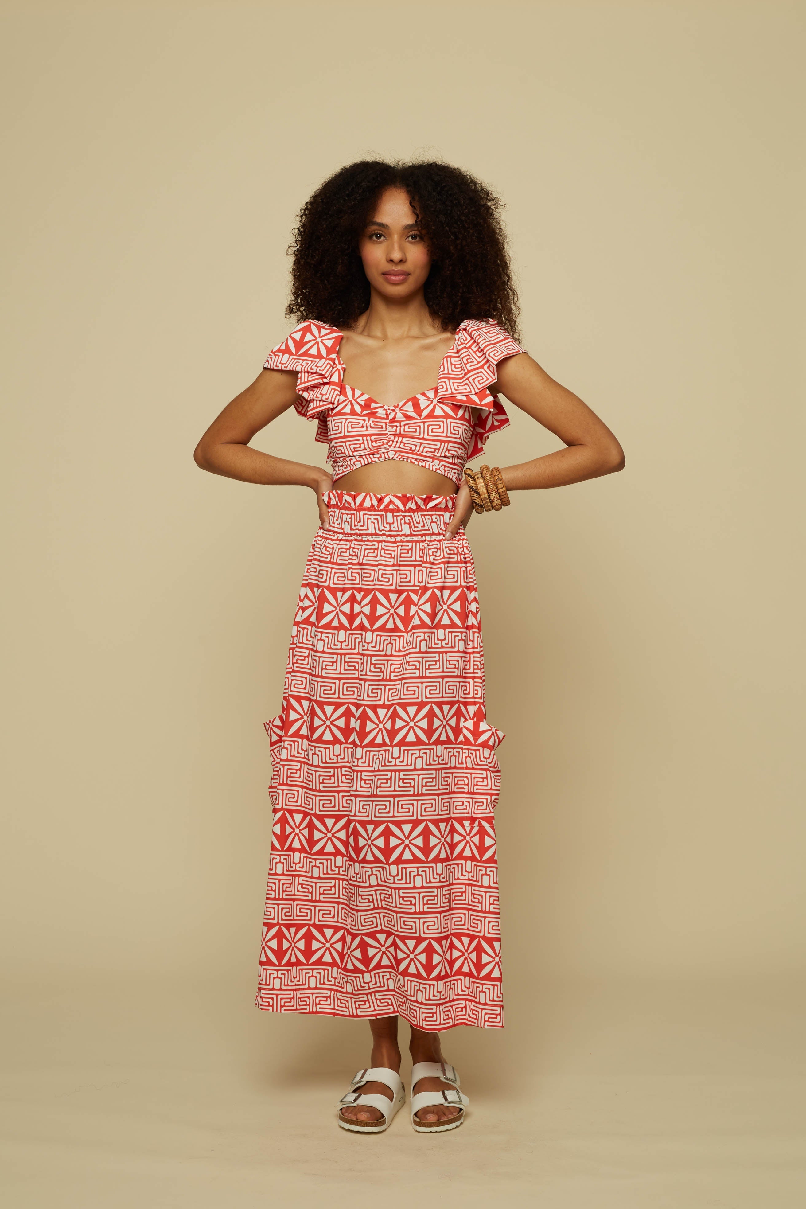 TECTON CROP TOP (RED LABYRINTH&FLOWERS)