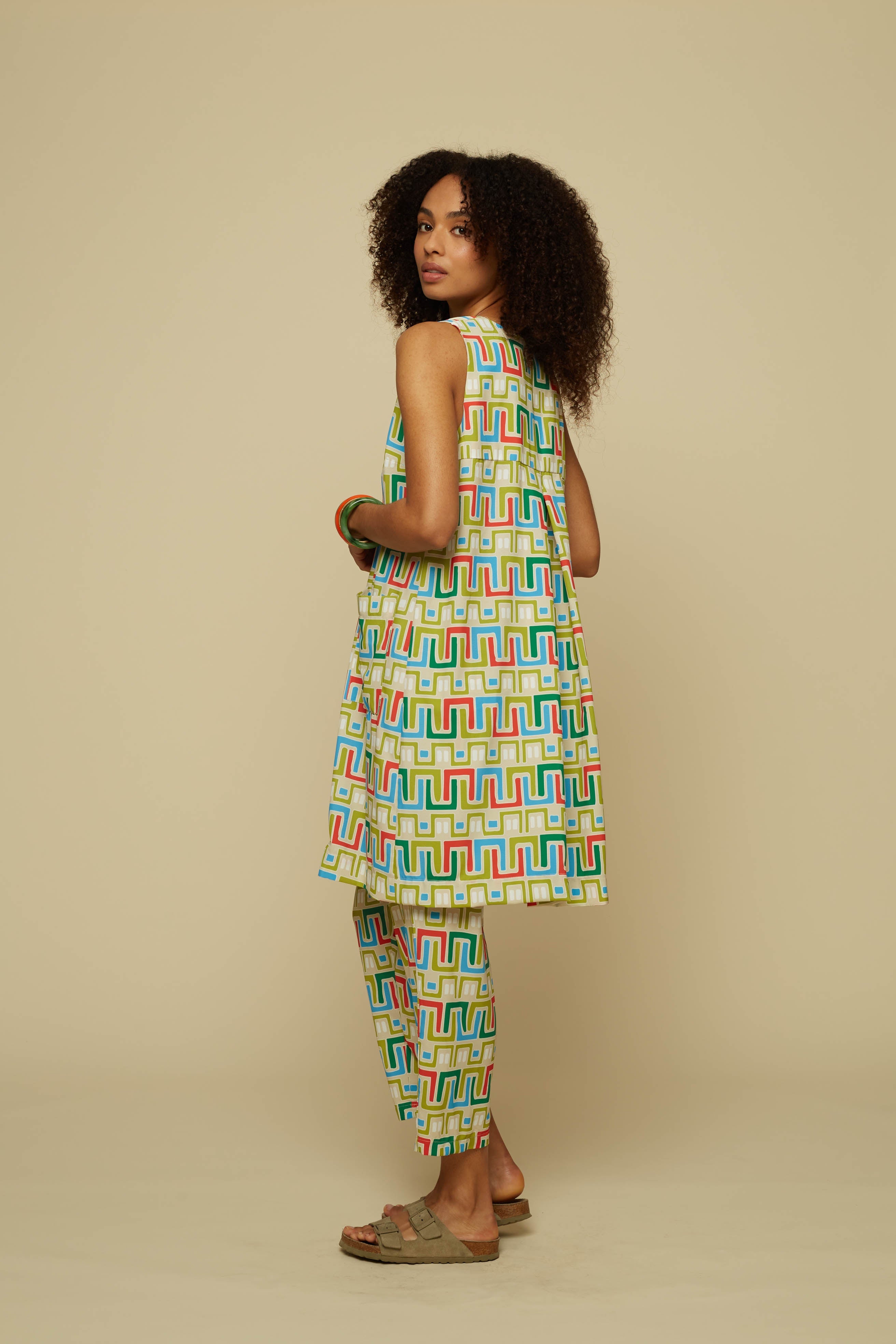 HENIOCHUS SHIRT/MINI DRESS (BEIGE ABSTRACT LABYRINTH PRINT)