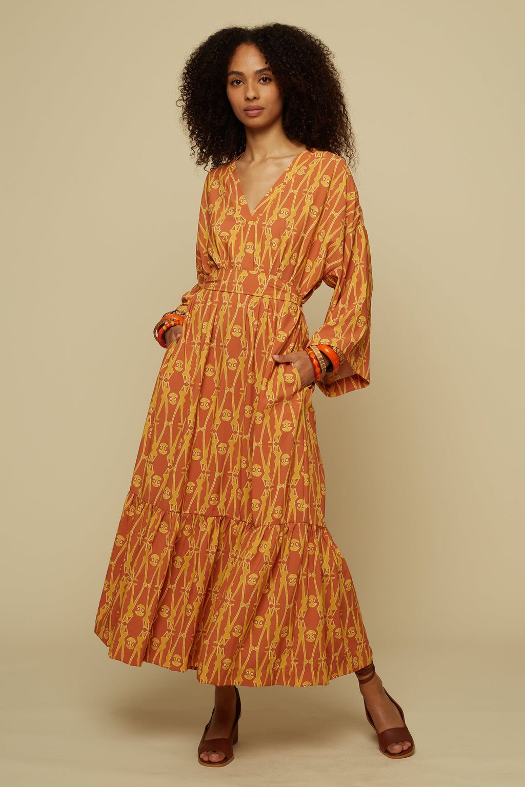 ALOGON MAXI DRESS (BROWN GEO PEOPLE PRINT)