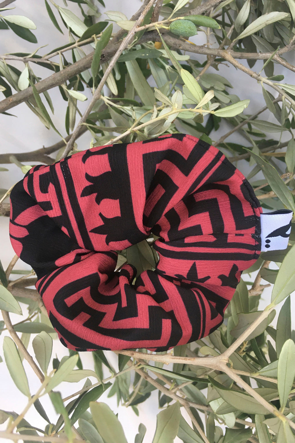 LABYRINTH Scrunchie