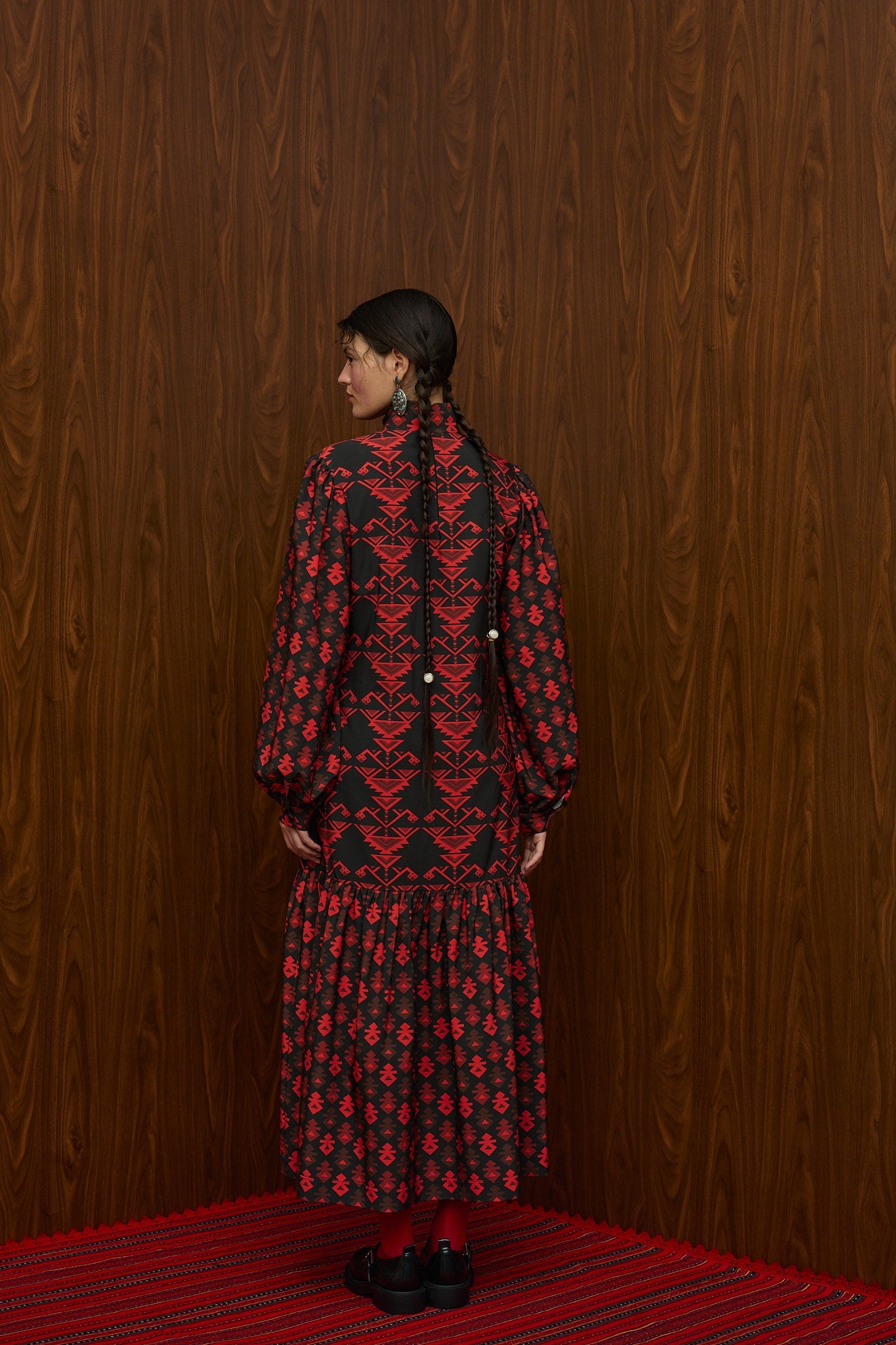 FLOKATI MAXI DRESS (RUMPE BLACK/RED PRINT)