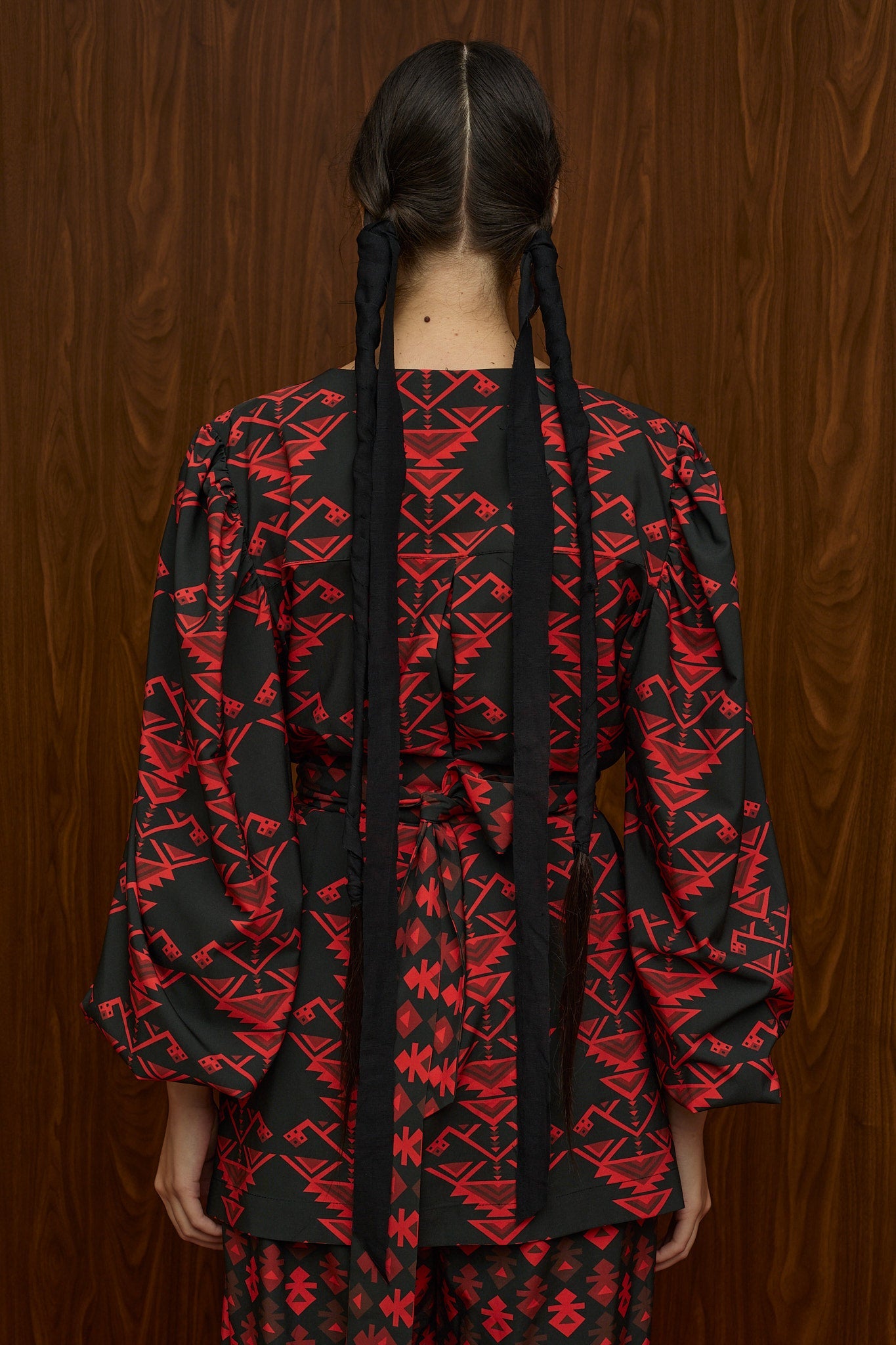 BERDES SHIRT (RUMPE BLACK/RED PRINT)