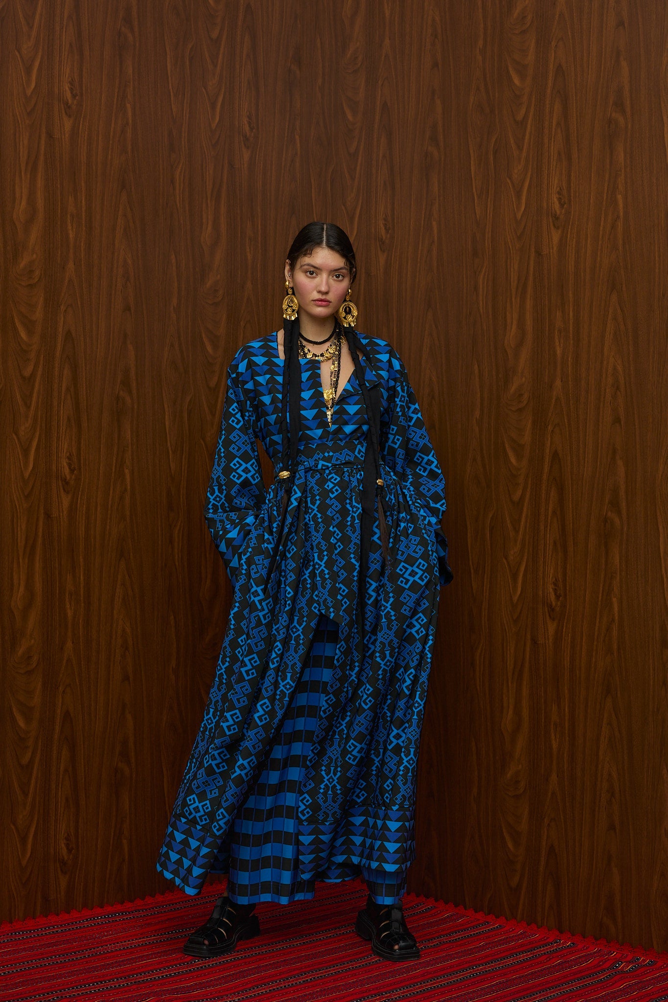 VELENTZA OVERCOAT  (PETES BLUE/BLACK PRINT)