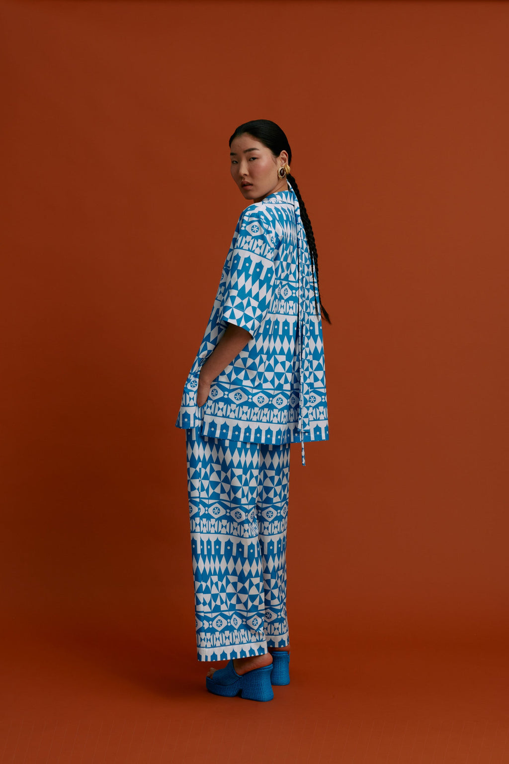 VOLISSOS Pants (White motifs blue)