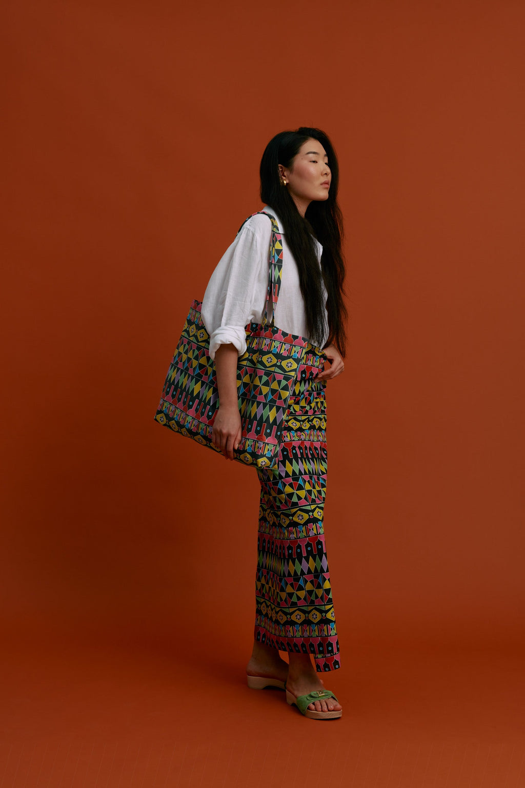 TOTE BAG (Pyrgousika Multi Black)