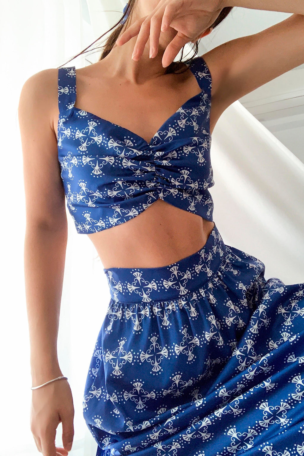 KRINON Crop Top