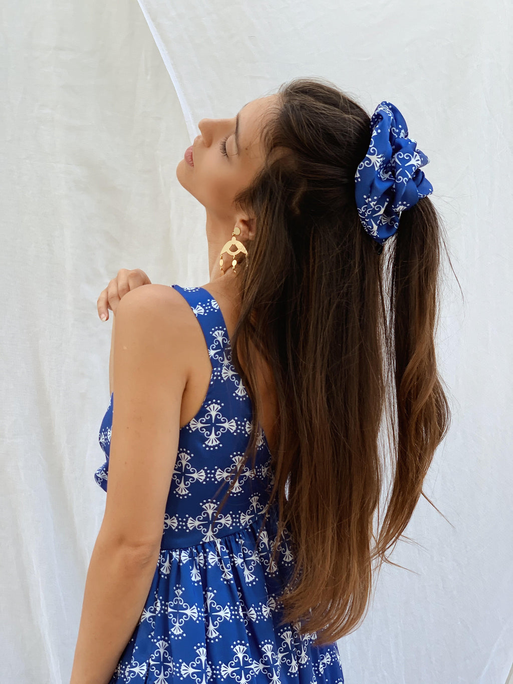 KRINON Blue Srunchie