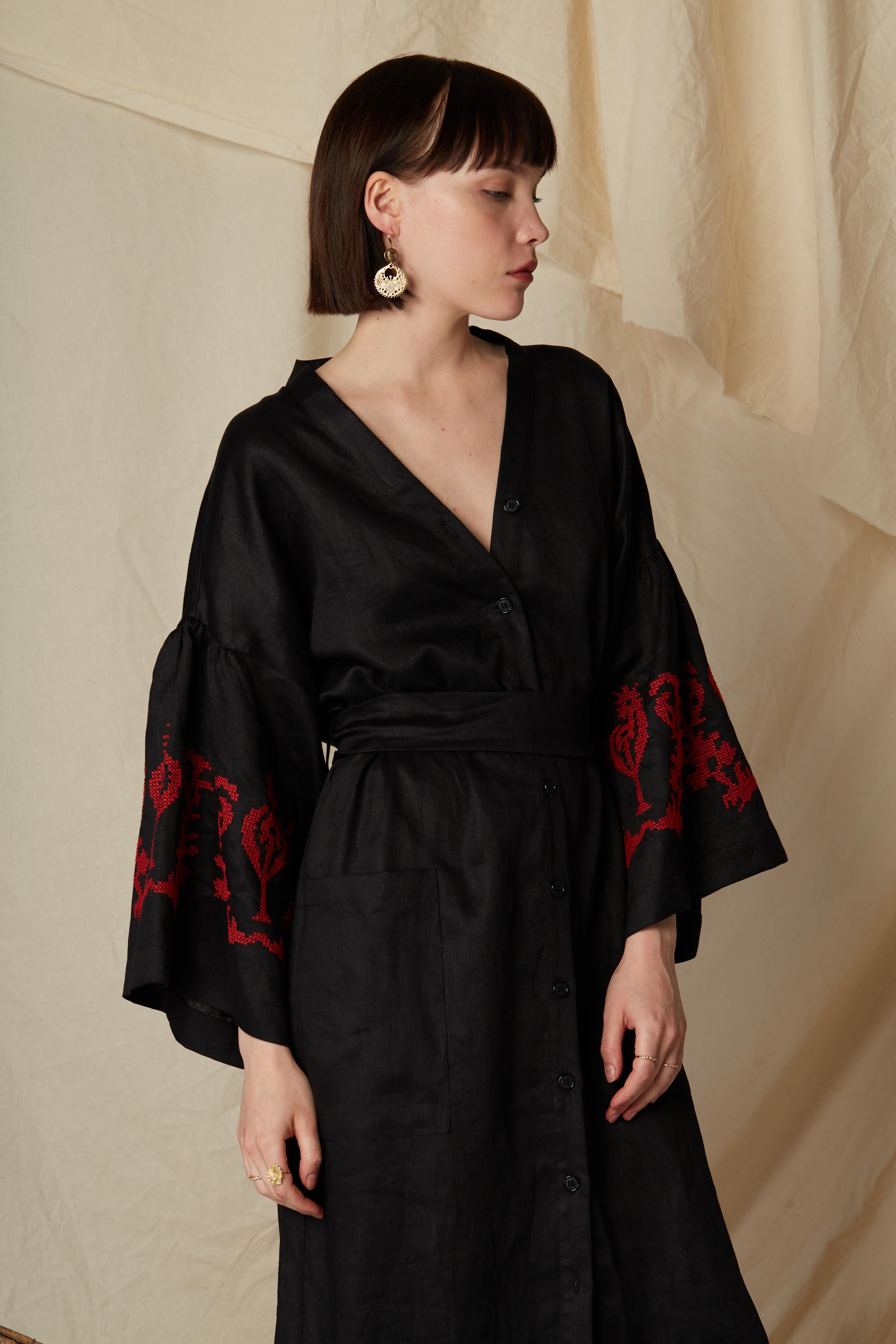 SARAKINO MAXI DRESS (Black Linen)