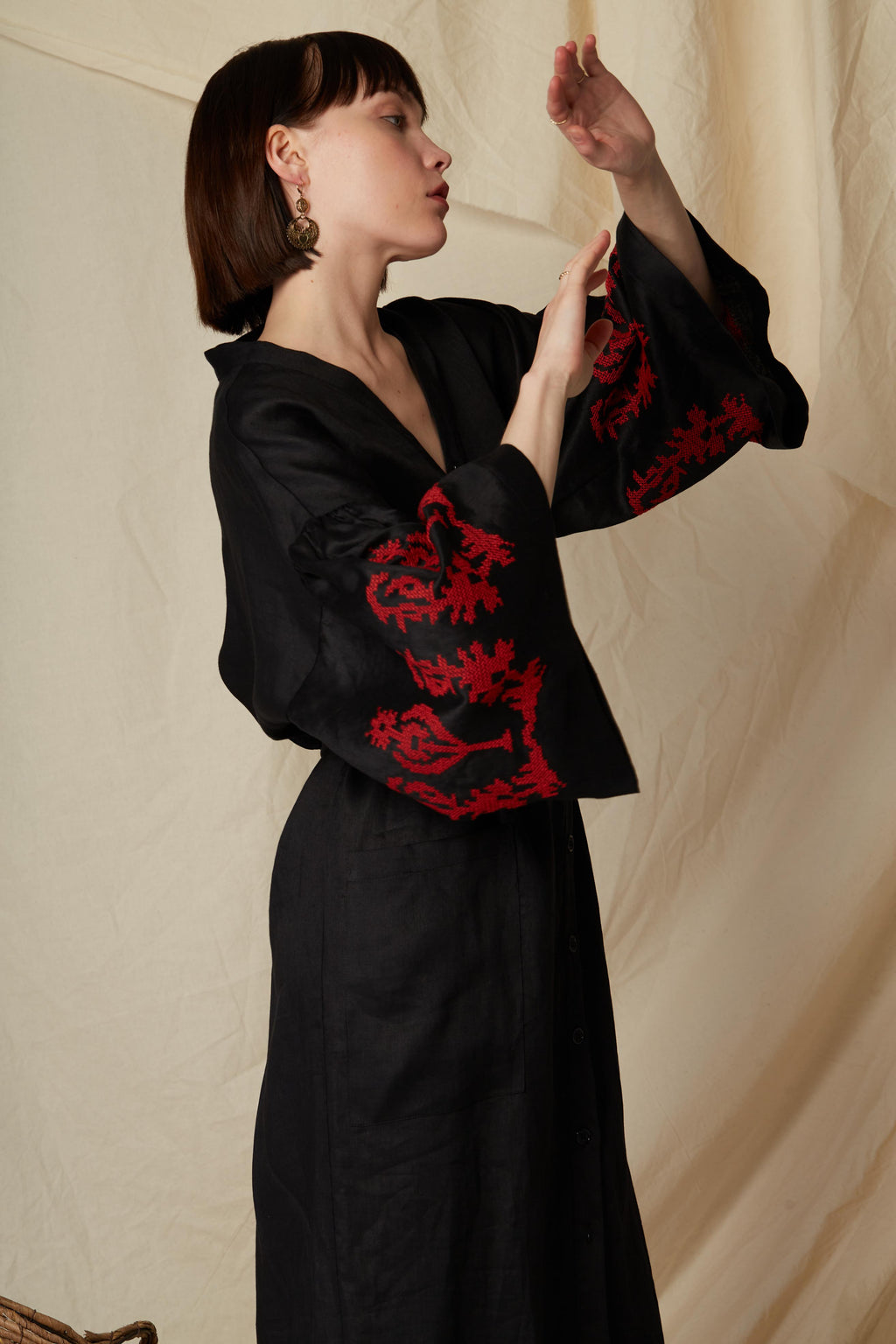 SARAKINO MAXI DRESS (Black Linen)
