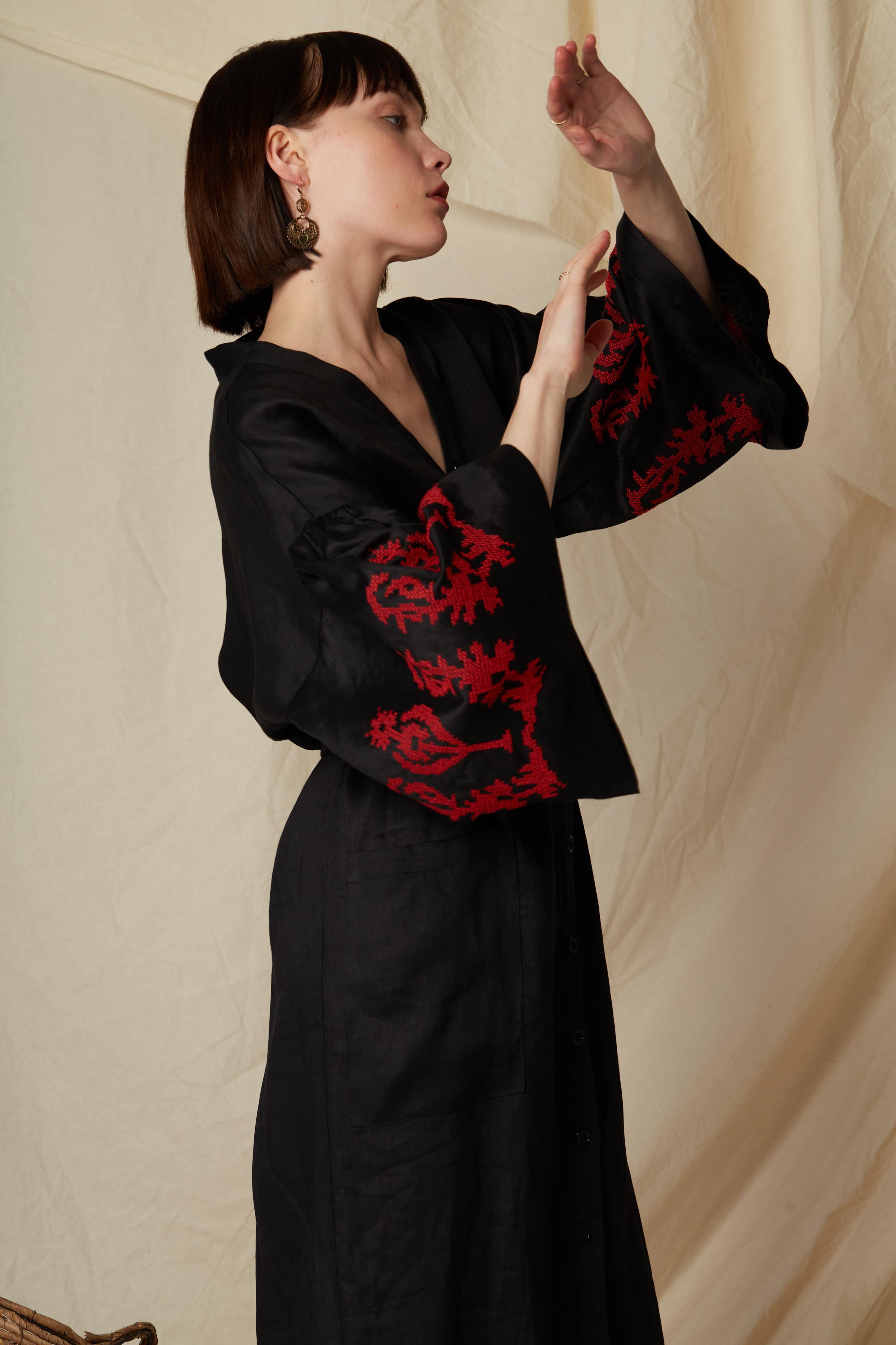 SARAKINO MAXI DRESS (Black Linen)