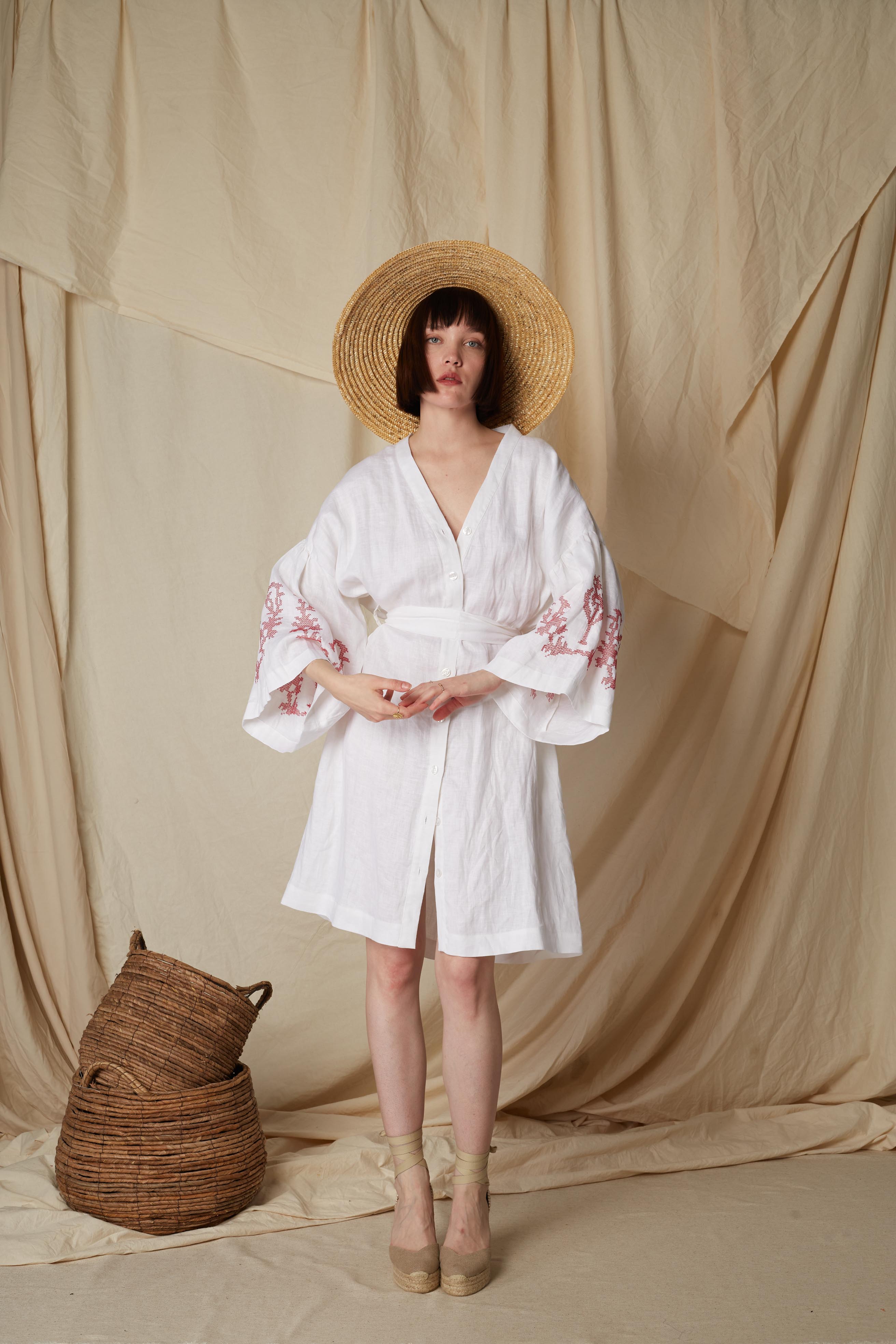 SARAKINO MINI DRESS (White Linen)