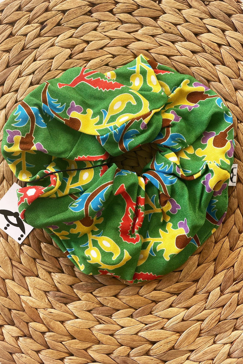 ORIENTAL GREEN Scrunchie (Max Size)