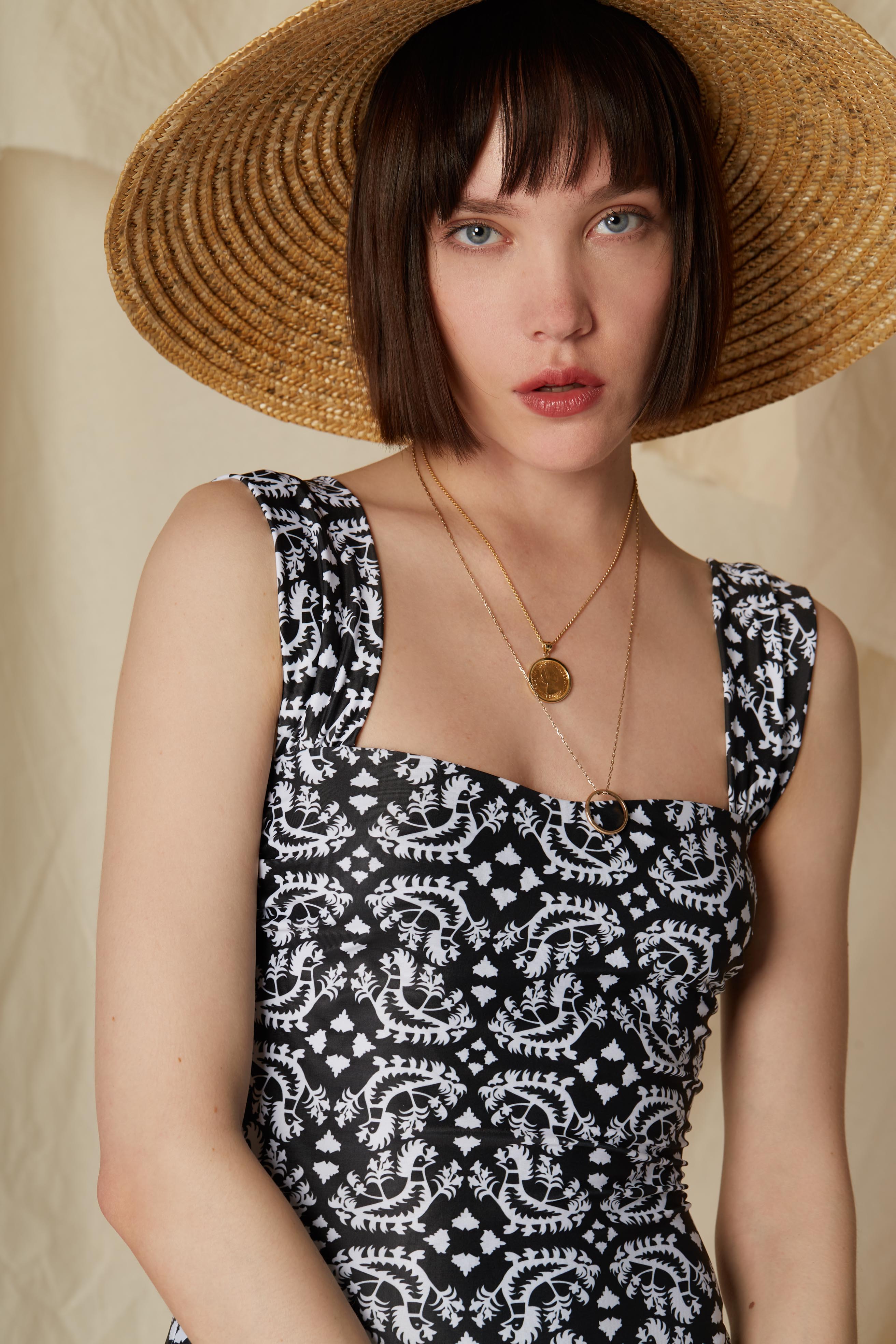 KAREFLOU ONE PIECE (Tsalapetinos Black&White Print)