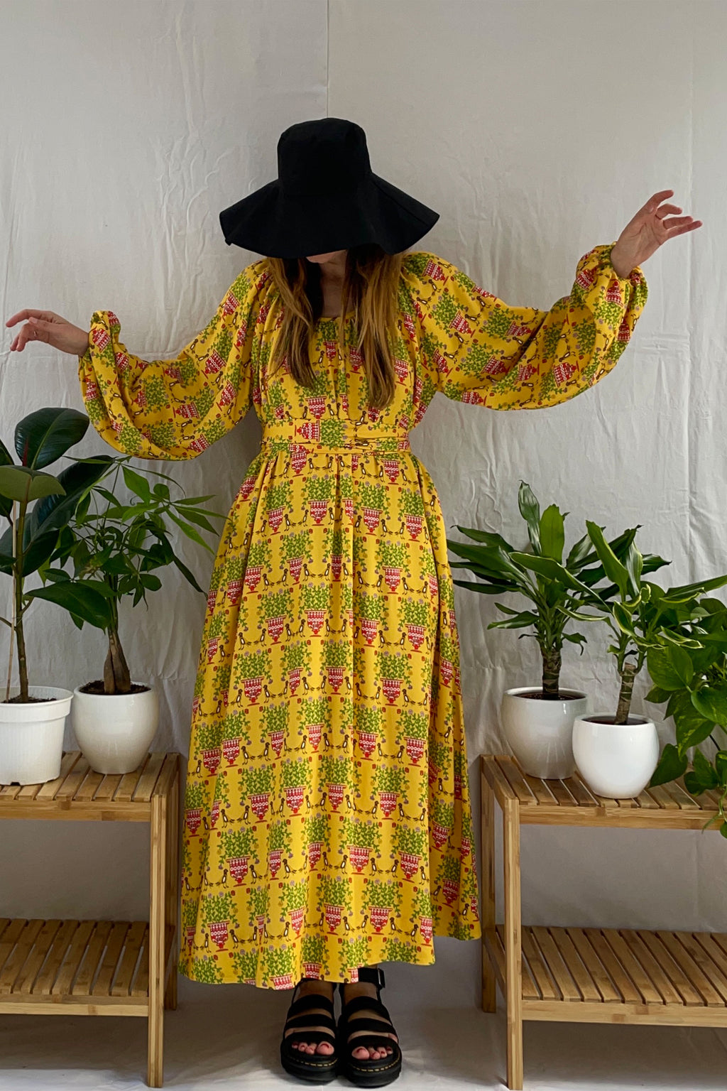 VLACHA Dress (Birds&Vase Mustard Print)