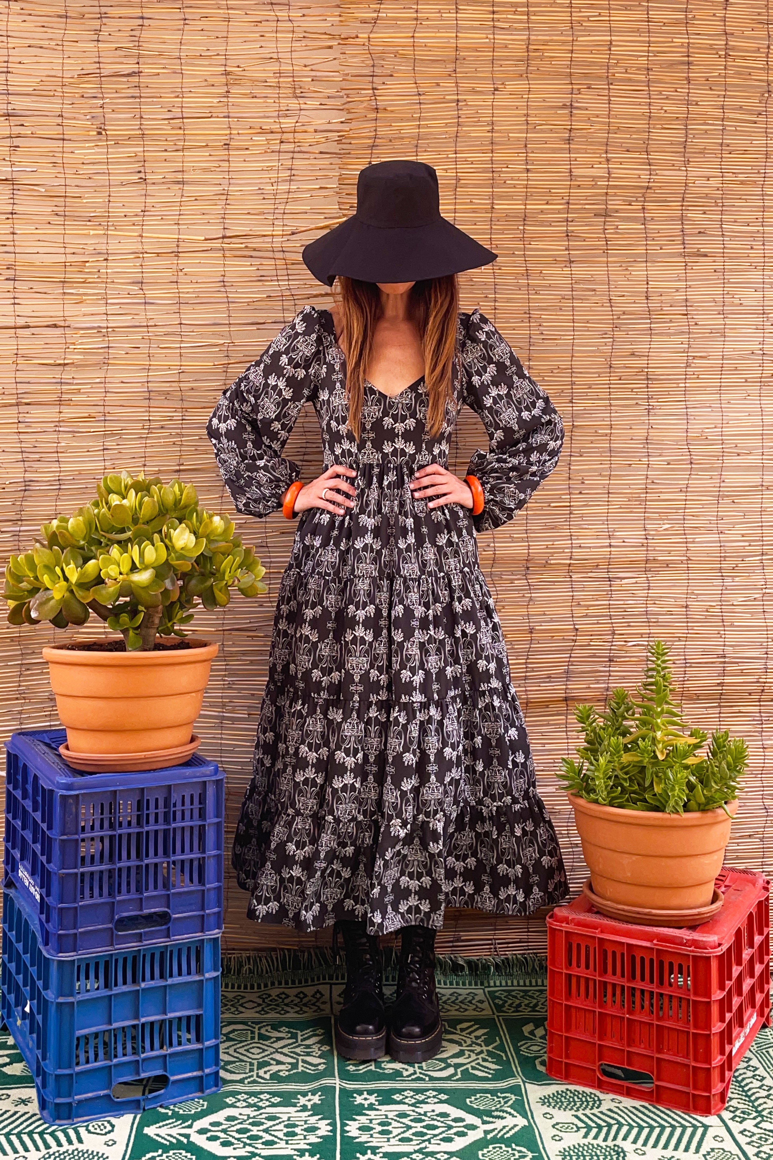 DEMETRA DRESS (Black Vase Print)