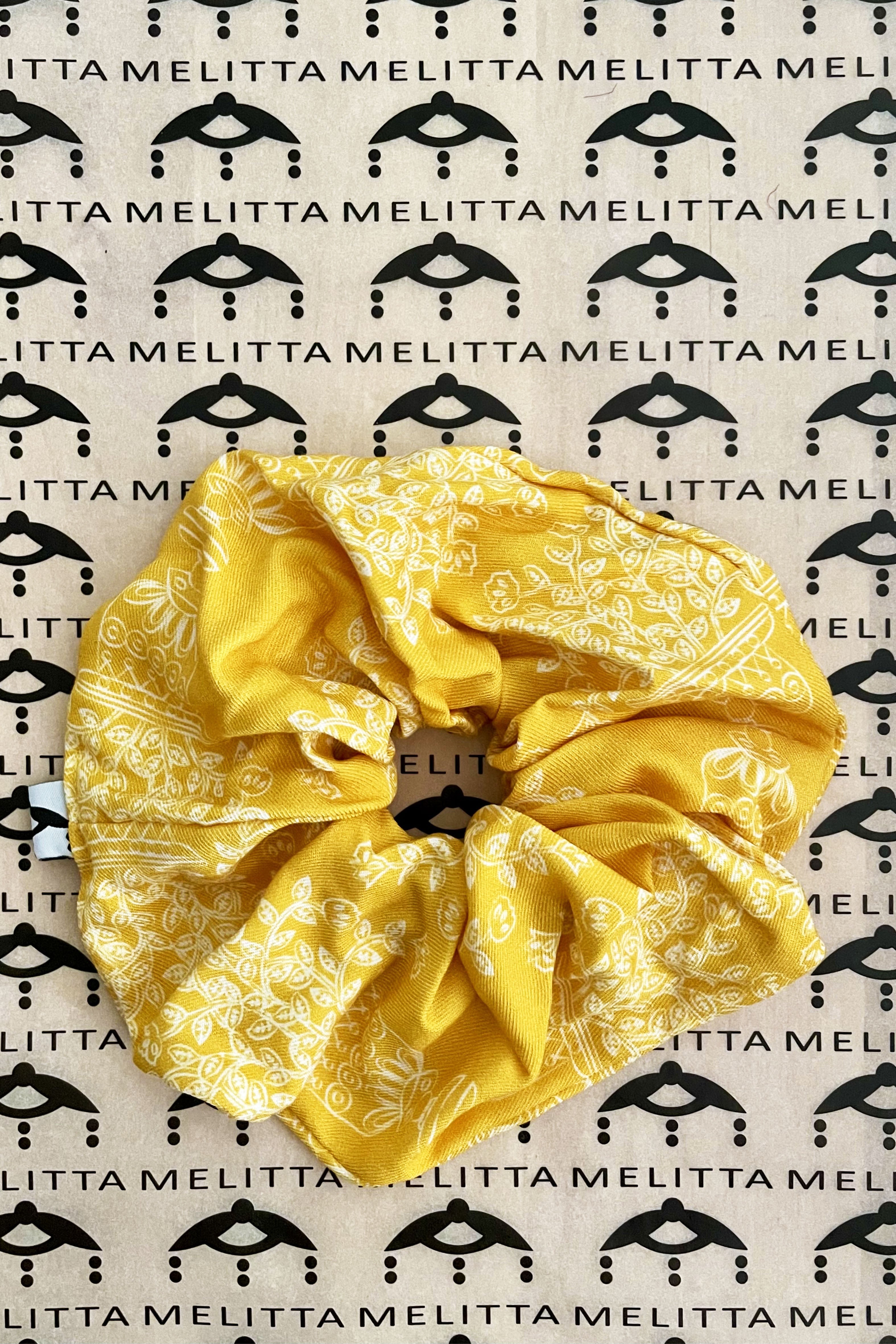 Yellow Vase Scrunchie (Max Size)