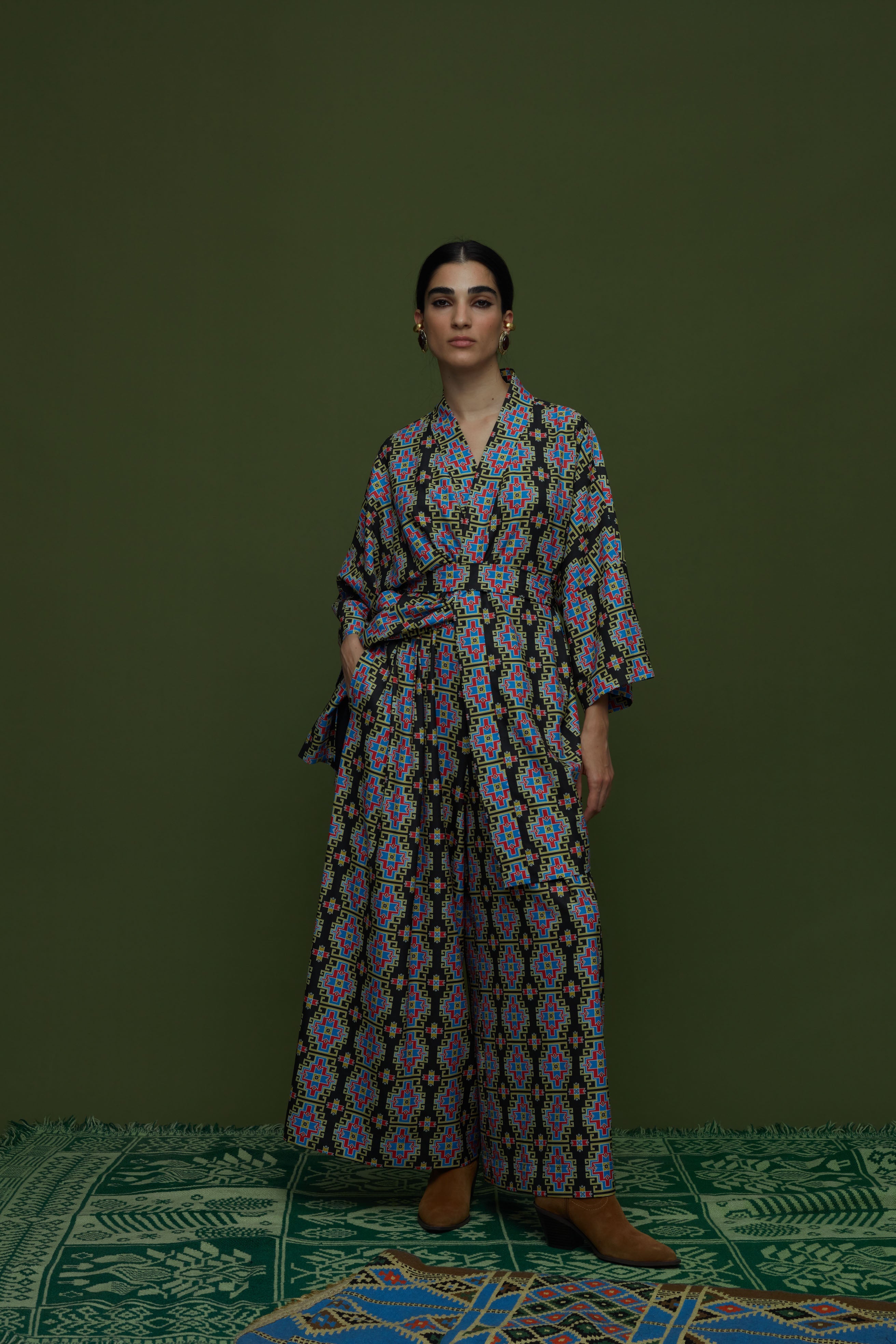 SAITA PANTS (LEONIDIO BLACK PRINT)