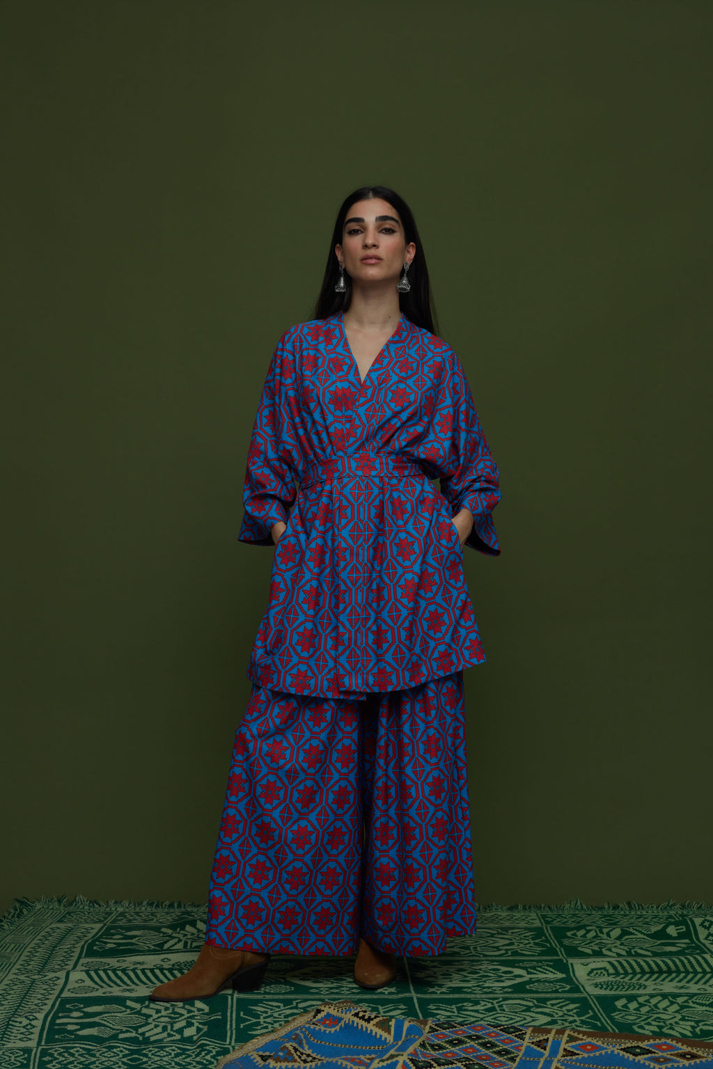 SAITA KIMONO/DRESS (TSAKONIA BLUE&RED PRINT)