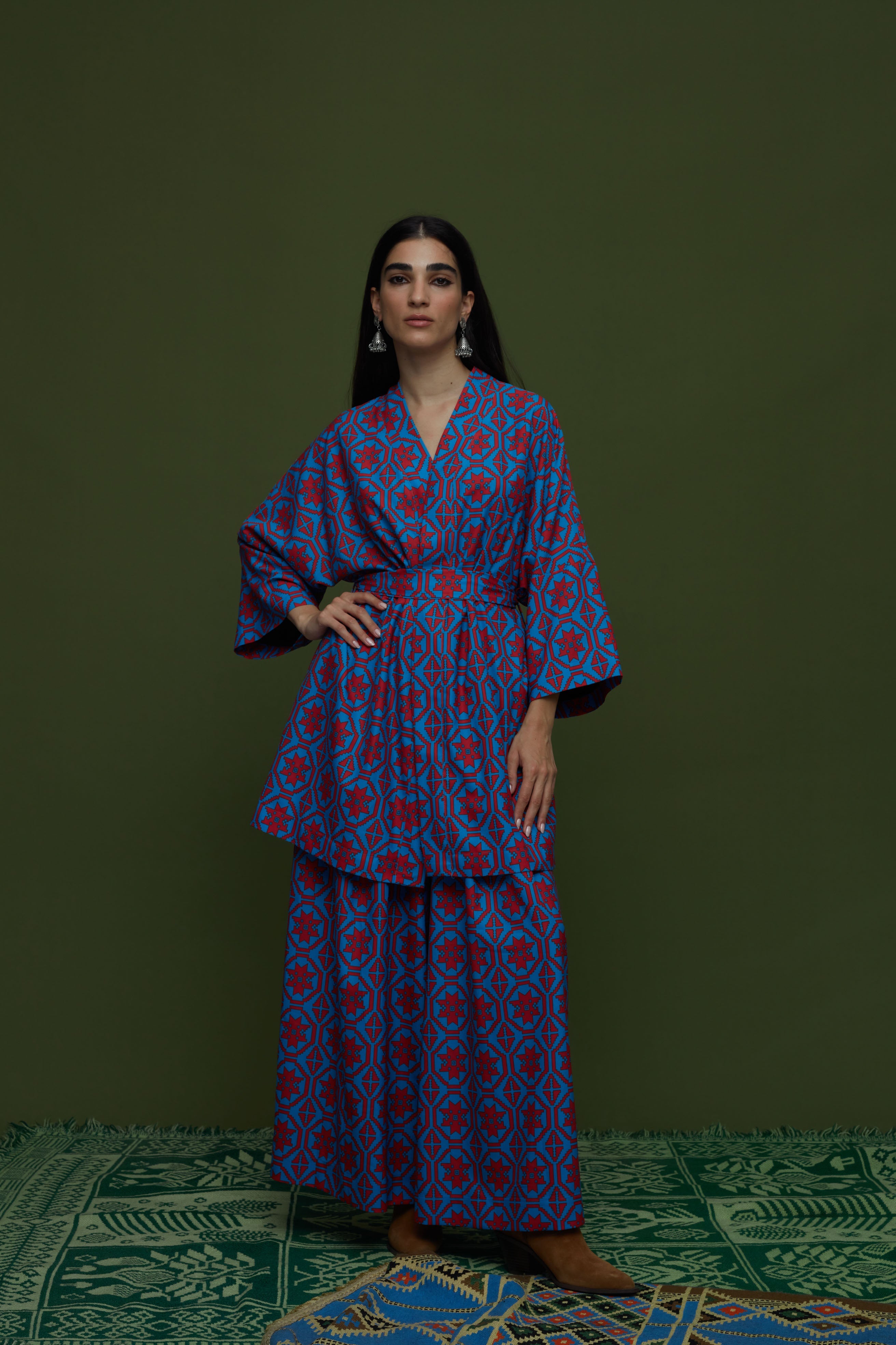 SAITA KIMONO/DRESS (TSAKONIA BLUE&RED PRINT)