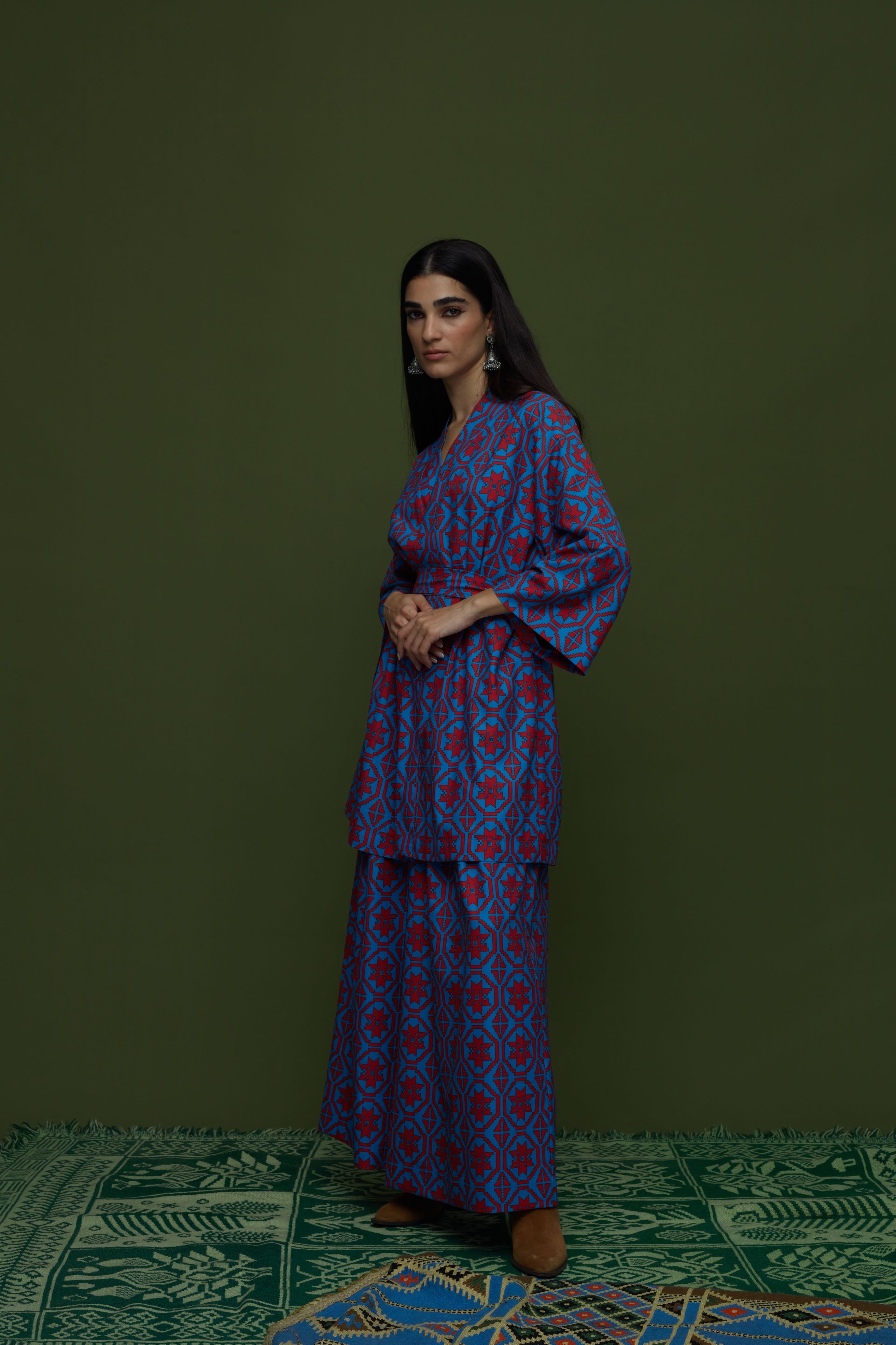 SAITA PANTS (TSAKONIA BLUE&RED PRINT)